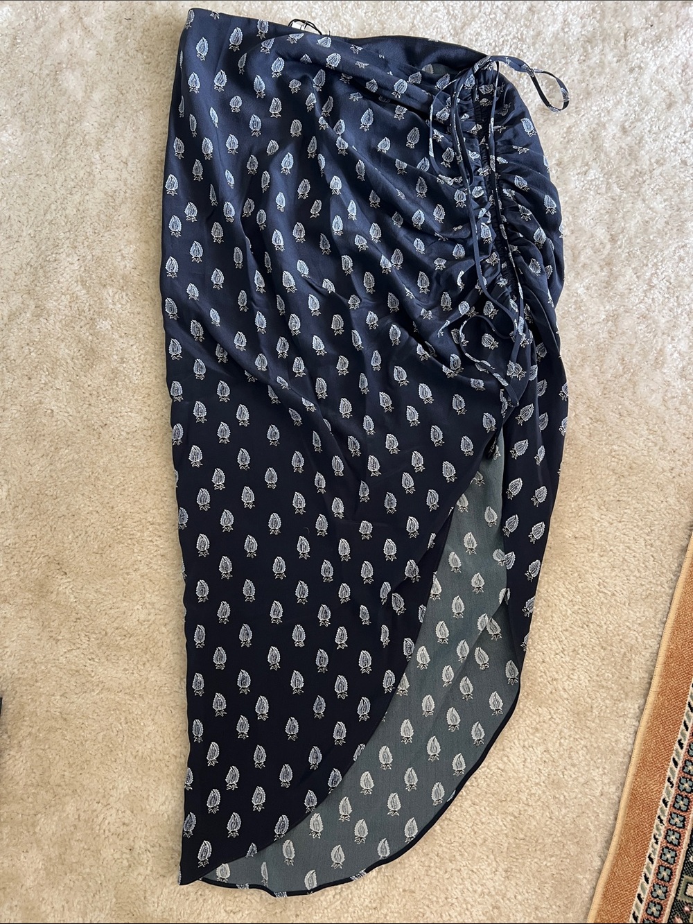 Banana Republic NWT silk skirt